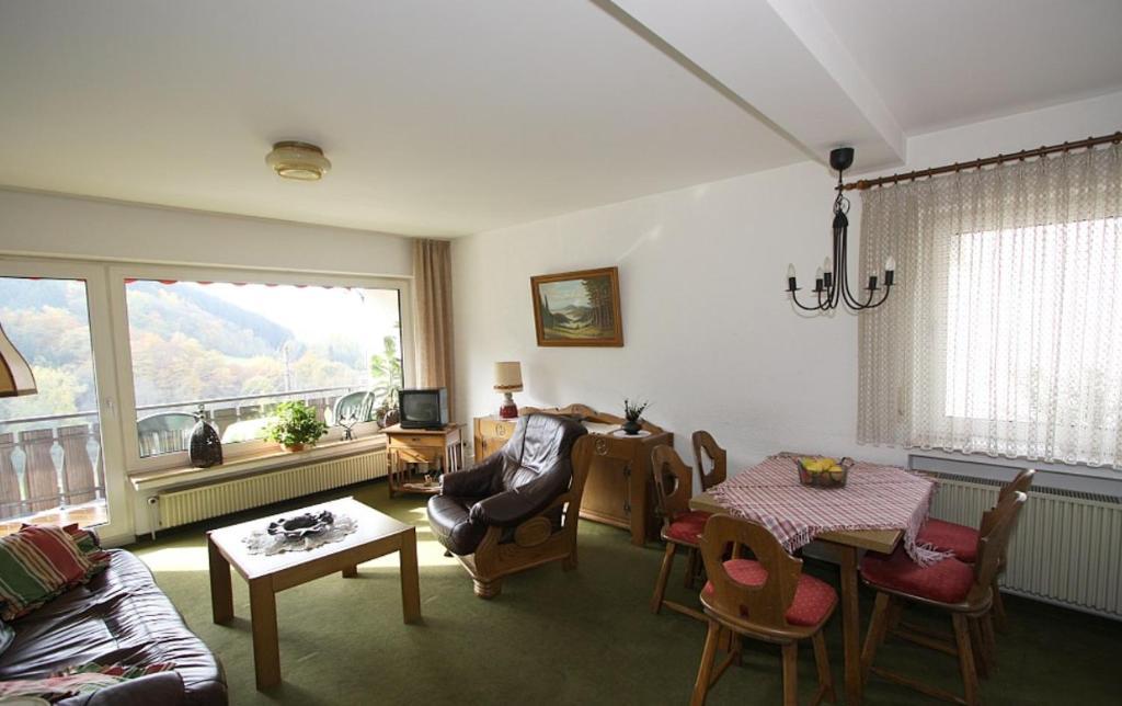 Haus Sonnenschein Apartment Ленещат Стая снимка